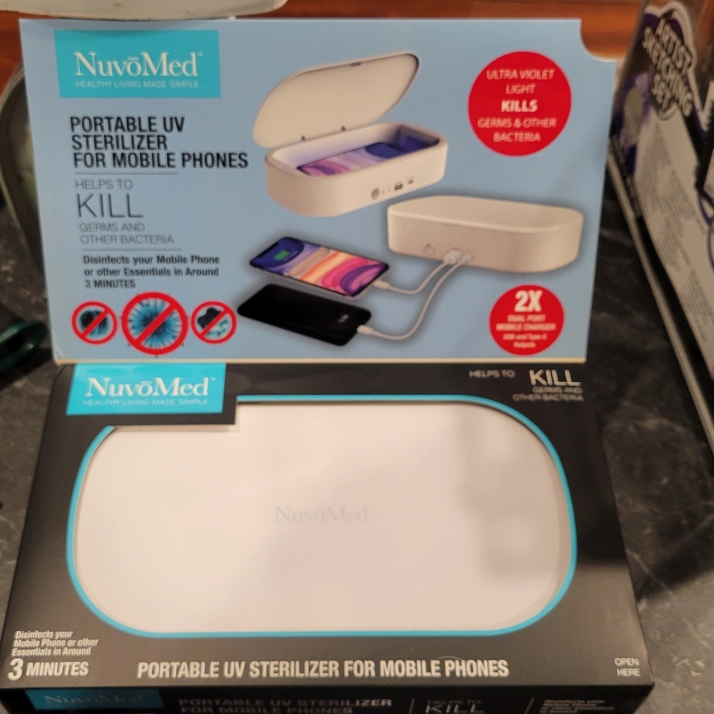 White UV Sterilizer for Mobile Phones